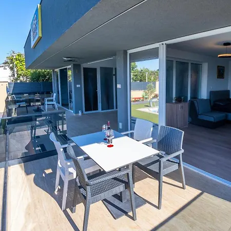 Nea 3d Villa *